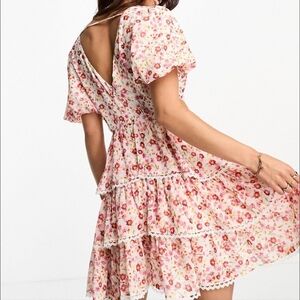 Ever New pink floral v neck tiered mini dress cut out detail